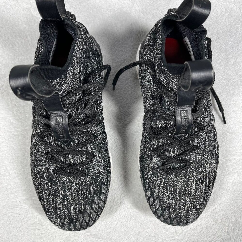 Nike LeBron 15 Ashes‎ Gray White Black 922811-002 Size 5Y / Women Size 6.5 - Picture 4 of 8